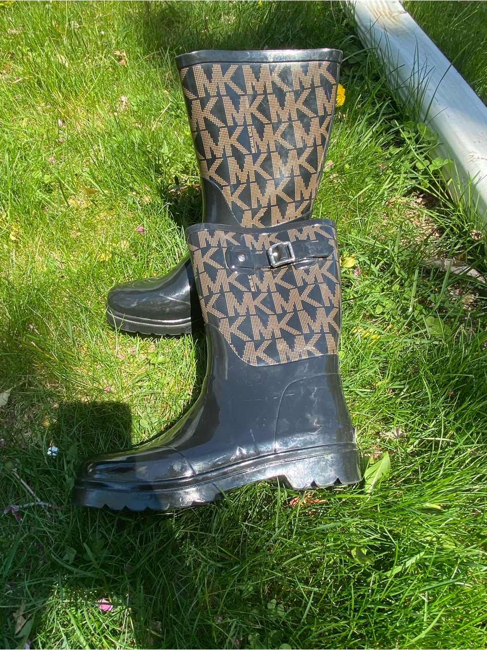 Black Rubber Rain Boots